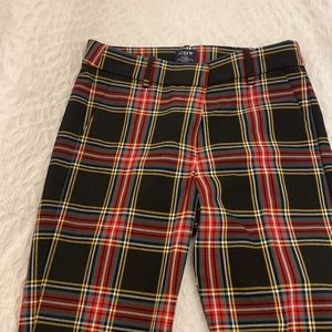 NWOT J Crew Ruby Full Length plaid pants size 4. Never worn, perfect condition.